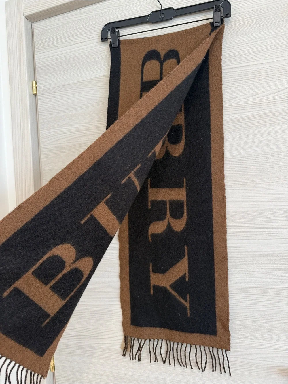 Burberry Logo 100% Cashmere Scarf Camel Black Fringe